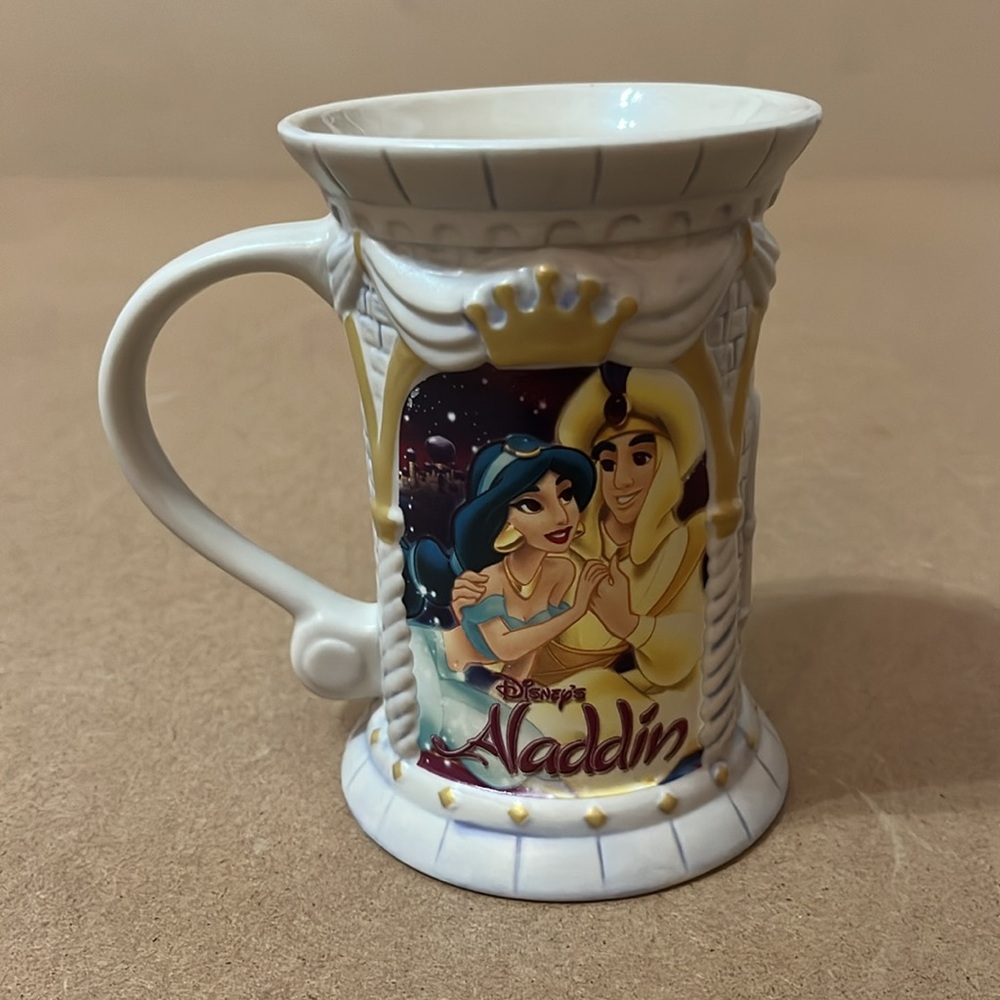 Aladdin Mug - Picture 2 of 4